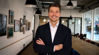 People4Group GmbH: Warum Unternehmen keine passenden Fachkr&auml;fte finden: Daniel Beringer erkl&auml;rt den blinden Fleck im Arbeitsmarkt