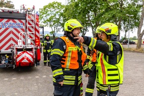 Feuerwehr MTK: &quot;Red Tanker &apos;25&quot;: 120 Einsatzkräfte proben Gefahrstofflage an der Heinrich-von-Kleist-Schule Eschborn