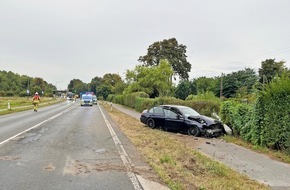 Polizei Mettmann: POL-ME: Am Steuer eingeschlafen: Mitfahrer lebensgefährlich verletzt - 2508108