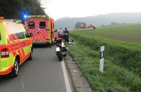 Polizeiinspektion Hameln-Pyrmont/Holzminden: POL-HM: Schwerer Verkehrsunfall mit einer schwer und einer lebensgefährlich verletzten Person auf der B 83