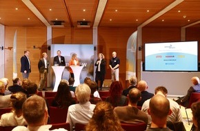 Umweltstiftung Michael Otto: Allianz der Pioniere wächst: Neuer Sektor "Möbel, Holzwerkstoffe und Spanplatten" für die Produktentwicklung mit Paludikultur gewonnen