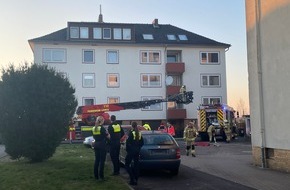 Freiwillige Feuerwehr Lehrte: FW Lehrte: Brennender Stuhl auf Balkon löst Großeinsatz aus