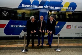 BPOLP Potsdam: Gemeinsame Pressemitteilung der Deutschen Bahn AG, der ViP Verkehrsbetrieb Potsdam GmbH und des Bundespolizeipr&auml;sidiums - 75 Jahre Bundespolizei - Jubil&auml;umsauftakt am Hauptbahnhof Potsdam