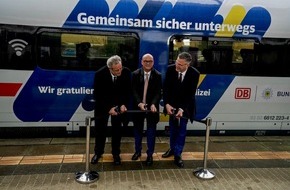 Bundespolizeipr&auml;sidium: BPOLP Potsdam: Gemeinsame Pressemitteilung der Deutschen Bahn AG, der ViP Verkehrsbetrieb Potsdam GmbH und des Bundespolizeipr&auml;sidiums - 75 Jahre Bundespolizei - Jubil&auml;umsauftakt am Hauptbahnhof Potsdam