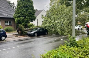 Feuerwehr Dinslaken: FW Dinslaken: Unwetter über Dinslaken