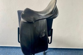 Polizeiinspektion Verden / Osterholz: POL-VER: Eigentümer zu Dressursattel gesucht