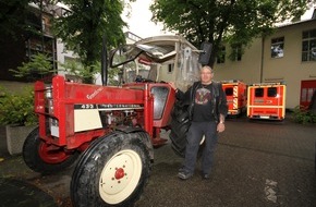 Feuerwehr Düsseldorf: FW-D: 120 pensionierte Feuerwehrleute folgten der alljährlichen Einladung
