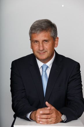 Ruth Metzler-Arnold préside le nouveau conseil consultatif international d&apos;ORS pour les questions de migration