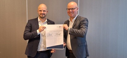 Verband der Norddeutschen Energie- und Wasserwirtschaft e.V. - VNEW: VSHEW und Landesregierung Schleswig-Holstein unterzeichnen Vereinbarung zur Dekarbonisierung der Energieversorgung