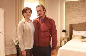 ARD Das Erste: Das Erste: "Sturm der Liebe": Familienbande
Marion Mitterhammer und Alexander Milz sind ab 18. November als William und Susan Newcombe zu sehen