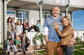 SAT.1: So fühlt sich Familie an: "Was zählt, ist das, was wir haben und dass die Liebe uns zusammenhält!" / Neue SAT.1-Soap "Patchwork Family" startet am Montag, 28. Januar 2013, um 18.00 Uhr (BILD)