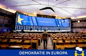 Conference on the Future of Europe: Wie können die Menschen in Europa mehr in den demokratischen Prozess einbezogen werden? - Im FuturEU-Podcast spricht Aliénor Ballangé über Demokratiedefizite und die "Konferenz zur Zukunft Europas"