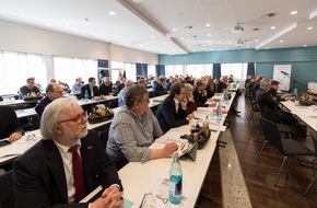 Zentralverband der Augenoptiker und Optometristen - ZVA: Vertreter der Augenoptik kommen mit politischem Rückenwind nach Potsdam