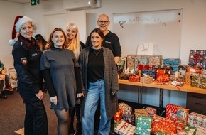 Polizei Wolfsburg: POL-WOB: Weihnachtsgeschenke von der Polizei - Polizeibeamte erfüllen Wünsche