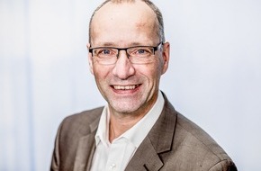 dpa Deutsche Presse-Agentur GmbH: Christian Hollmann leitet dpa-Sportredaktion - Martin Beils wird Deskchef Sport und Stellvertreter
