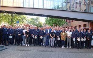 Polizei Rhein-Erft-Kreis: POL-REK: 220902-3: Landrat Frank Rock begrüßt Nachersatz für die Polizei Rhein-Erft-Kreis