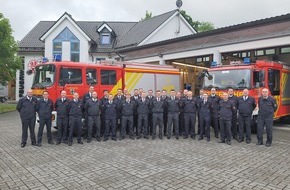 Feuerwehr Drolshagen: FW Drolshagen: Neue "Maschinisten für Löschfahrzeuge" bei Feuerwehren im Kreis Olpe