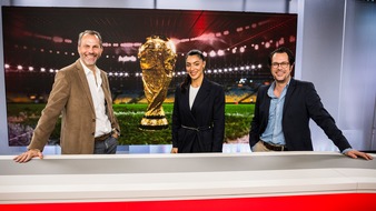 BILD: "LOTHAR LEGT LOS!": BILD begleitet die FIFA Fußball-Weltmeisterschaft Katar 2022 (TM) in Online, TV, Audio und Print / Auftaktshow mit Lothar Matthäus, Karl-Heinz Rummenigge, Marcel Reif bei BILD TV
