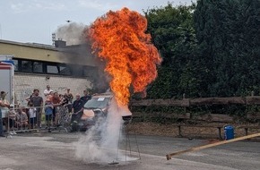 Feuerwehr der Stadt Arnsberg: FW-AR: Erfolgreiche Jubiläumsfeier bei sonnigem Wetter