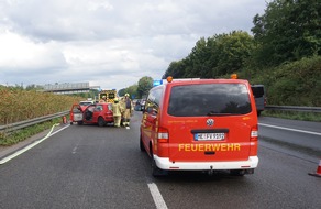 FW Ratingen: schwerer Verkehrsunfall auf der A3