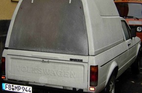Polizeipräsidium Frankfurt am Main: POL-F: 021022 - 1099 Nachtrag zum Polizeibericht vom 21. Oktober 2002, Nr. 1097, Frankfurt-Niederursel: Tankstellenpächter beraubt.