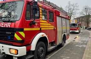 Feuerwehr Voerde: FW Voerde: Zimmerbrand in Mehrfamilienhaus