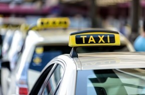 AXA Konzern AG: Mit dem Taxi-Joker von AXA sicher nach Hause kommen