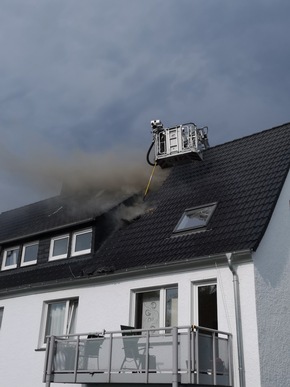 FW-MK: Einsatzreicher Sonntag für die Feuerwehr Iserlohn - mehrere Personen verletzt