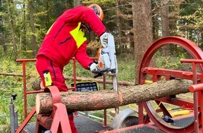 Kreisfeuerwehr Oldenburg: FW-OLL: Motorsägenausbildung in der Gemeindefeuerwehr Großenkneten