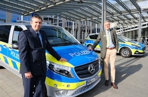 Polizei Gütersloh: POL-GT: Landrat Adenauer begrüßt Polizeidirektor Holger Meier als neuen Abteilungsleiter der Kreispolizeibehörde Gütersloh