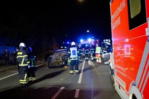 FW-MK: Schwerer Verkehrsunfall auf der Baarstraße
