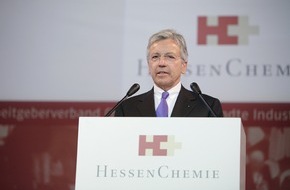 Arbeitgeberverband HessenChemie: EU-Kommissar Spidla besucht hessische Chemiearbeitgeber - 5. Wiesbadener Gespräche diskutieren europäische Sozialpolitik