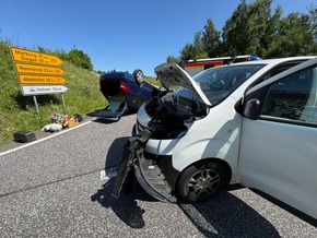 FW VG Westerburg: Verkehrsunfall auf B8 bei Hahn am See fordert vier Verletzte