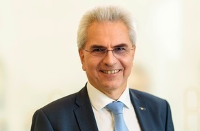 ABDA Bundesvgg. Dt. Apothekerverbände: Hubmann ist neuer Vorsitzender des Deutschen Apothekerverbandes