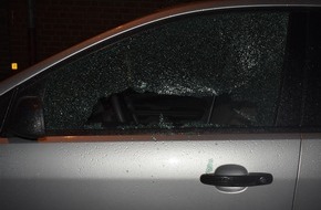 Polizei Mönchengladbach: POL-MG: Fahrzeuge beschädigt - Wer hat einen Fiat dort gesehen?