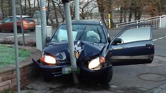 Polizeiinspektion Hameln-Pyrmont/Holzminden: POL-HM: Zwei Verkehrsunfälle am Morgen