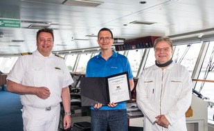 Hapag-Lloyd Cruises: Landstromanschluss der EUROPA 2 ist zertifiziert