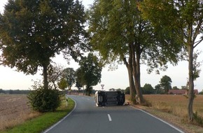 Polizei Minden-Lübbecke: POL-MI: Gegen Baum gefahren - Fahrerin leicht verletzt