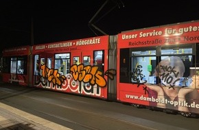 Landespolizeiinspektion Nordhausen: LPI-NDH: Graffiti an einer Straßenbahn