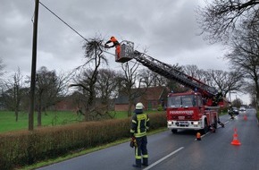 Feuerwehr Schermbeck: FW-Schermbeck: FW-Schermbeck: Sturmschaden