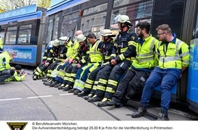 Feuerwehr München: FW-M: Tram entgleist (Schwabing)