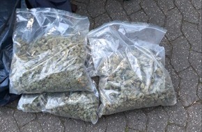 Polizei Mettmann: POL-ME: Polizei nimmt mutmaßlichen Drogendealer fest - Ratingen - 2004178