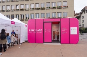 PINK CUBE Test Your Breast: Einladung: Brustkrebsaufklärungsaktion im PINK CUBE in Zürich vom 26.-28.9.