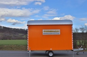 Polizeiinspektion Göttingen: POL-GÖ: (109/2023) Unbekannte entwenden kompletten Bauwagen - Polizei Hann. Münden bittet um Hinweise (Foto)