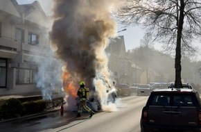 Freiwillige Feuerwehr K&ouml;nigswinter: FW K&ouml;nigswinter: PKW-Brand in K&ouml;nigswinter - Ittenbach