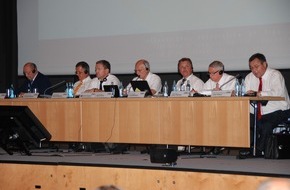 Deutscher Feuerwehrverband e. V. (DFV): Europas Feuerwehren rücken enger zusammen / Feuerwehrkonferenz fordert nationales Mindestniveau im Katastrophenschutz