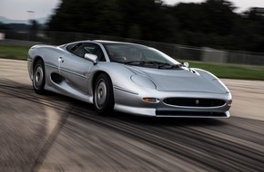Jaguar Land Rover Deutschland GmbH - Presse Jaguar: 25 Jahre XJ220 & 60 Jahre XKSS - zwei Jaguar Supersportwagen zu Besuch in der Eifel (FOTO)