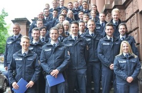 Polizeipräsidium Westpfalz: POL-PPWP: 35 Neuzugänge beim Polizeipräsidium Westpfalz