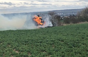 Polizeidirektion Bad Kreuznach: POL-PDKH: Brand mehrerer Strohballen in der Gemarkung Winzenheim