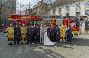 Freiwillige Feuerwehr T&ouml;nisvorst: FW T&ouml;nisvorst: Gemeinsames Gl&uuml;ck besiegelt